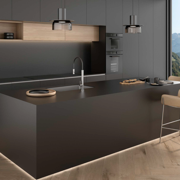 Super Black Soft Mate 324x162 cm 12mm